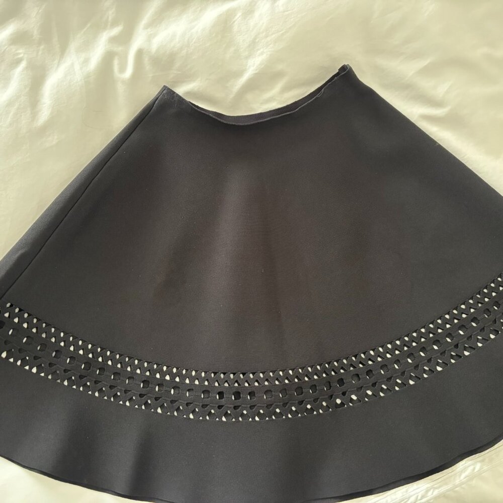 ALAIA:  Vienne Mini Skirt Black - size 36 , worn twice - Picture 3 of 9